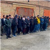 Нелегальных мигрантов нашли на птицефабрике в Красноярском крае