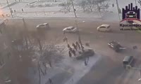 В центре Красноярска иномарка после ДТП сбила пешехода
