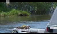 Спасатели эвакуировали мальчика с осторова на реке Кан