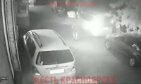 Хулиган громит машины в центре Красноярска
