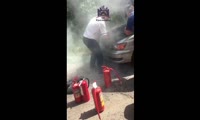 Сколько огнетушителей нужно для того, чтобы потушить горящий автомобиль