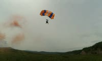 Полет над тайгой и десантирование парашютистов на Мане