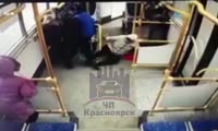 Красноярка упала в автобусе