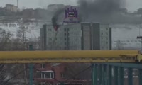 В Красноярске не улице Калинина горит квартира на 9 этаже 