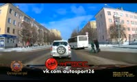 В Железногорске водитель автобуса остановился на пешеходном переходе и получил за это штраф