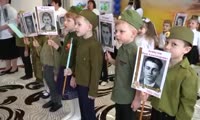 Дети поют гимн России 