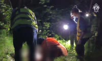  Оперативное видео осмотра места происшествия следователями и криминалистами по уголовному делу об убийстве 16-летней жительницы Дивногорска