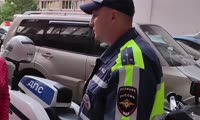 Полицейские провели профилактическую беседу с гонщицей
