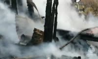 В красноярском СНТ горит частный дом