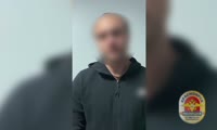 В Красноярске полицейские задержали двух братьев, прятавших наркотики в банке из-под энергетика и в носке