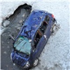 В Красноярске в реку упал автомобиль