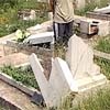 В Хакасии двое детей разгромили 60 надгробий