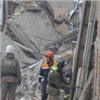 При обрушении здания в Красноярске погибли два человека (фото)