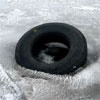 На Красноярском водохранилище под лед провалился автомобиль с пассажирами

