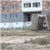Школьница разбилась на прогулке по стройке в Красноярске
