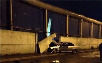 Пьяный водитель протаранил тюремный забор в Красноярске