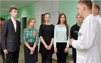 В учреждениях здравоохранения Ачинска будут работать школьники