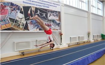 В Красноярске стартовал чемпионат города по акробатике