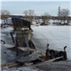 Люди пострадали при обрушении моста в Минусинске (видео)