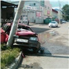 В Красноярске пьяный водитель врезался в столб