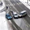 Сбивший школьницу автомобиль на ул. Мичурина стал участником второго ДТП (видео)