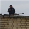 Полиция выясняет, что делал мужчина с «винтовкой» на красноярской крыше