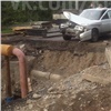ВАЗ с пьяным водителем улетел в яму на Дубровинского (видео)