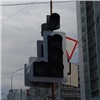 В двух районах Красноярска массово отключились светофоры