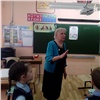 В школах Красноярска работают педагоги с 60-летним стажем