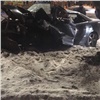 В Октябрьском районе спасателям пришлось вырезать людей из разбитой машины (видео)