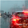 Снегопад осложнил дорожную обстановку в Красноярске: пробки достигли 9 баллов