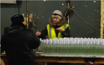 «Жили на складе и делали водку»: в Дивногорске нашли нелегальный алкогольный цех