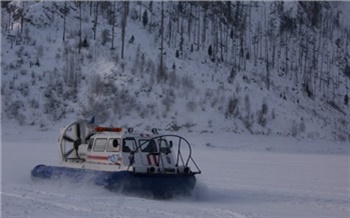 Одинокому рыбаку на Красноярском водохранилище потребовалась помощь спасателей