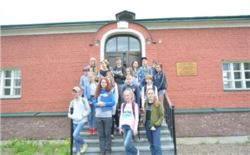 Школьникам провели экскурсию по музею красноярского водопровода