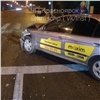На Калинина неопытный водитель за рулем ВАЗа протаранил такси 