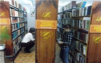 Богучанская ГЭС помогла купить каталожные шкафы для библиотеки в Кодинске