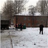 Возле музыкальной школы Красноярска наконец расчистили свалку в 20 кубометров мусора