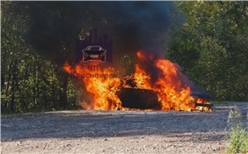 В Академгородке сгорели две машины. Предполагают поджог