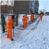 У красноярских дорожников дошли руки до уборки снега в Николаевке и на Бугаче