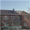 В Шарыповском районе ветер сдул крышу с жилого дома