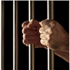 В Туве двое заключенных напали на сотрудника изолятора временного содержания и сбежали