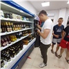 «Половина правого берега здесь пасется»: жители Белых Рос страдают от круглосуточной торговли алкоголем (видео)