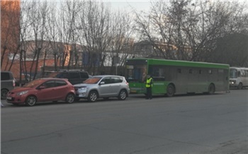 Минэкологии проверило на дымность автобусы до красноярских Черёмушек
