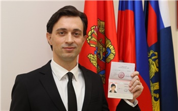 Попросивший у Путина гражданство итальянский педагог Дзанетти получил российский паспорт в Красноярске