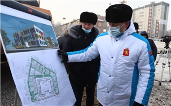 Мэр Красноярска придумал новый формат инспекций и проехался по Железнодорожному району