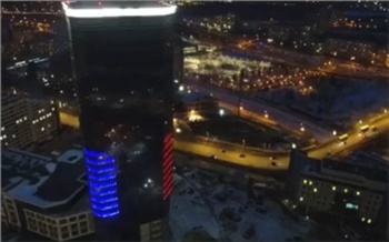 «Прививки, ларьки, платный вход на Столбы»: на красноярском небоскребе покажут итоги городских голосований