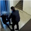 Красноярская полиция нашла участников конфликта в лифте. Претензий друг к другу они не имеют