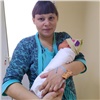 Спустя 22 года после тяжелой травмы красноярка родила сына в больнице, где ей спасли жизнь