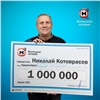 «Бегал по киоскам и проверял билет!»: бывший красноярский летчик выиграл в лотерею миллион рублей