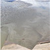 Масляное пятно появилось на водохранилище Богучанской ГЭС (видео)